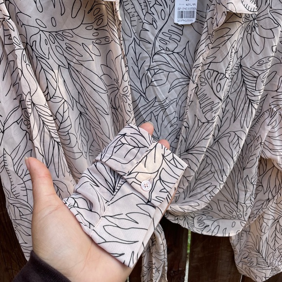 BLUSH | Women’s Sheer Plant Print Blouse NWT - Picture 5 of 8